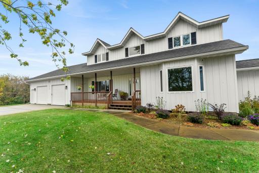 11-web-or-mls-18720 114th St SE-31.jpg