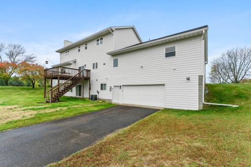 27-web-or-mls-18720 114th St SE-40.jpg