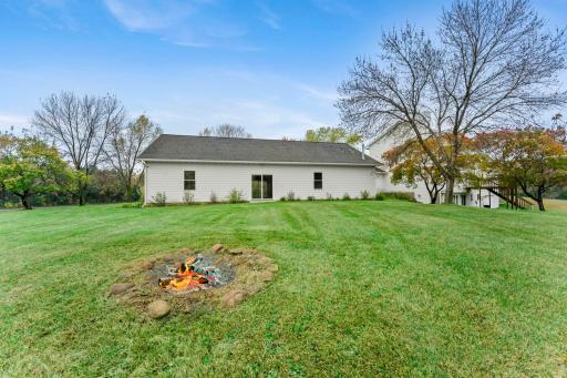 32-web-or-mls-18720 114th St SE-68.jpg