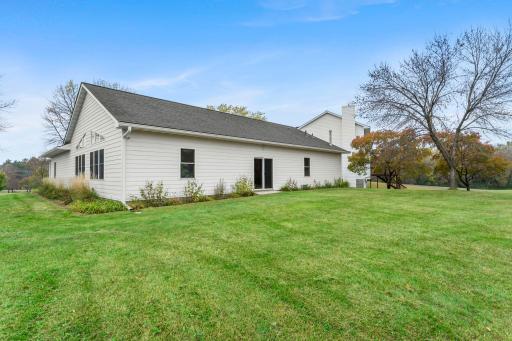 33-web-or-mls-18720 114th St SE-70.jpg