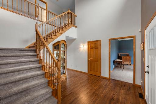 28-web-or-mls-18720 114th St SE-54.jpg