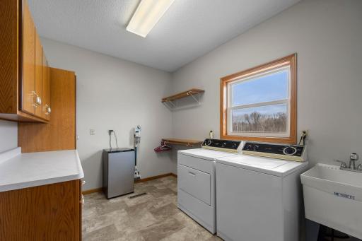 45-web-or-mls-18720 114th St SE-140 - Copy (2).jpg