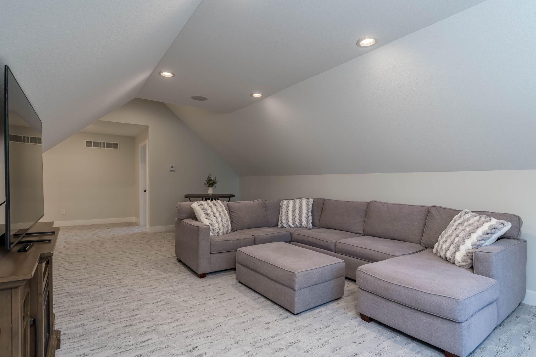 59-web-or-mls-29227-biehn-dr.jpg