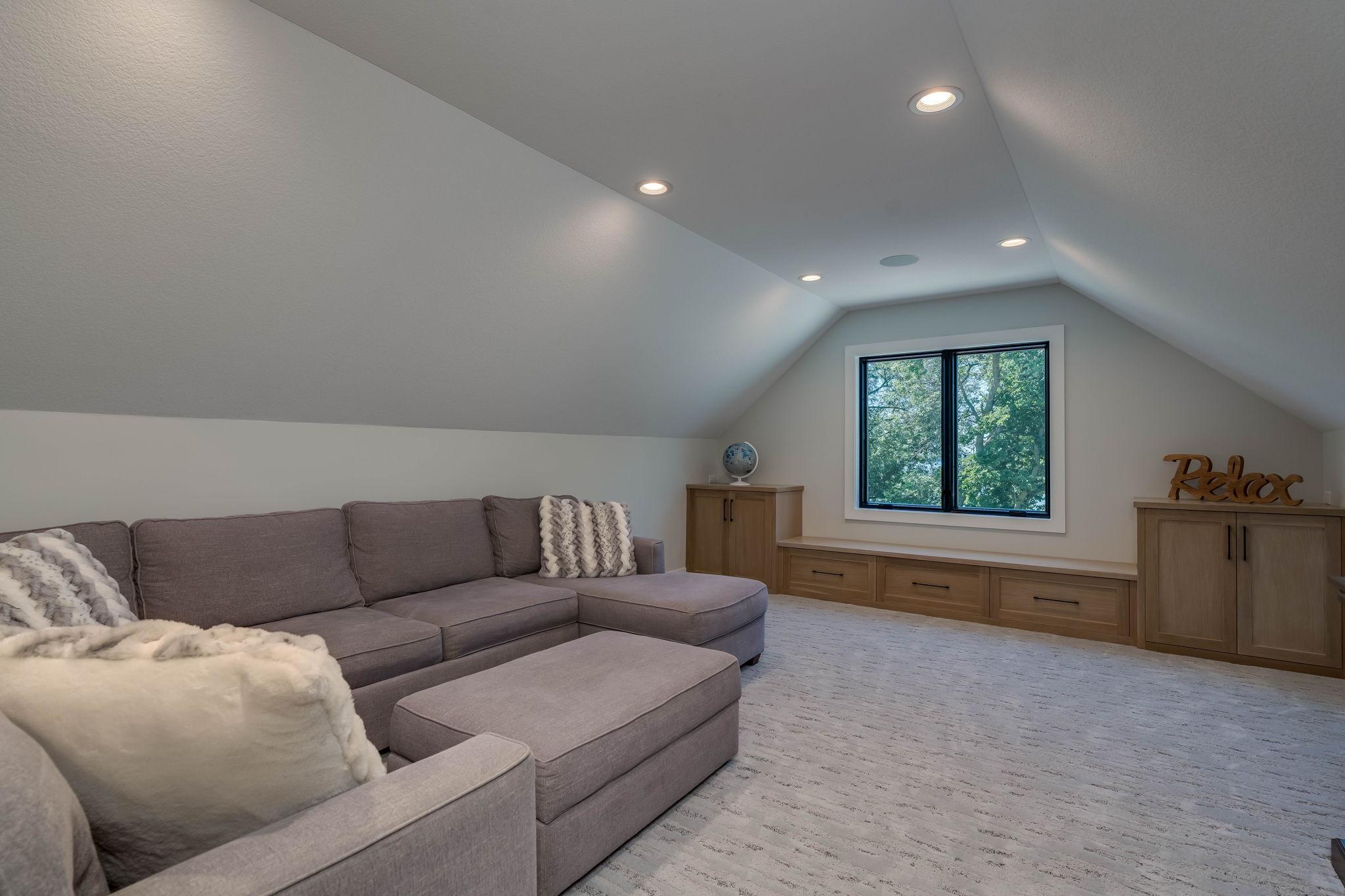 57-web-or-mls-29227-biehn-dr.jpg