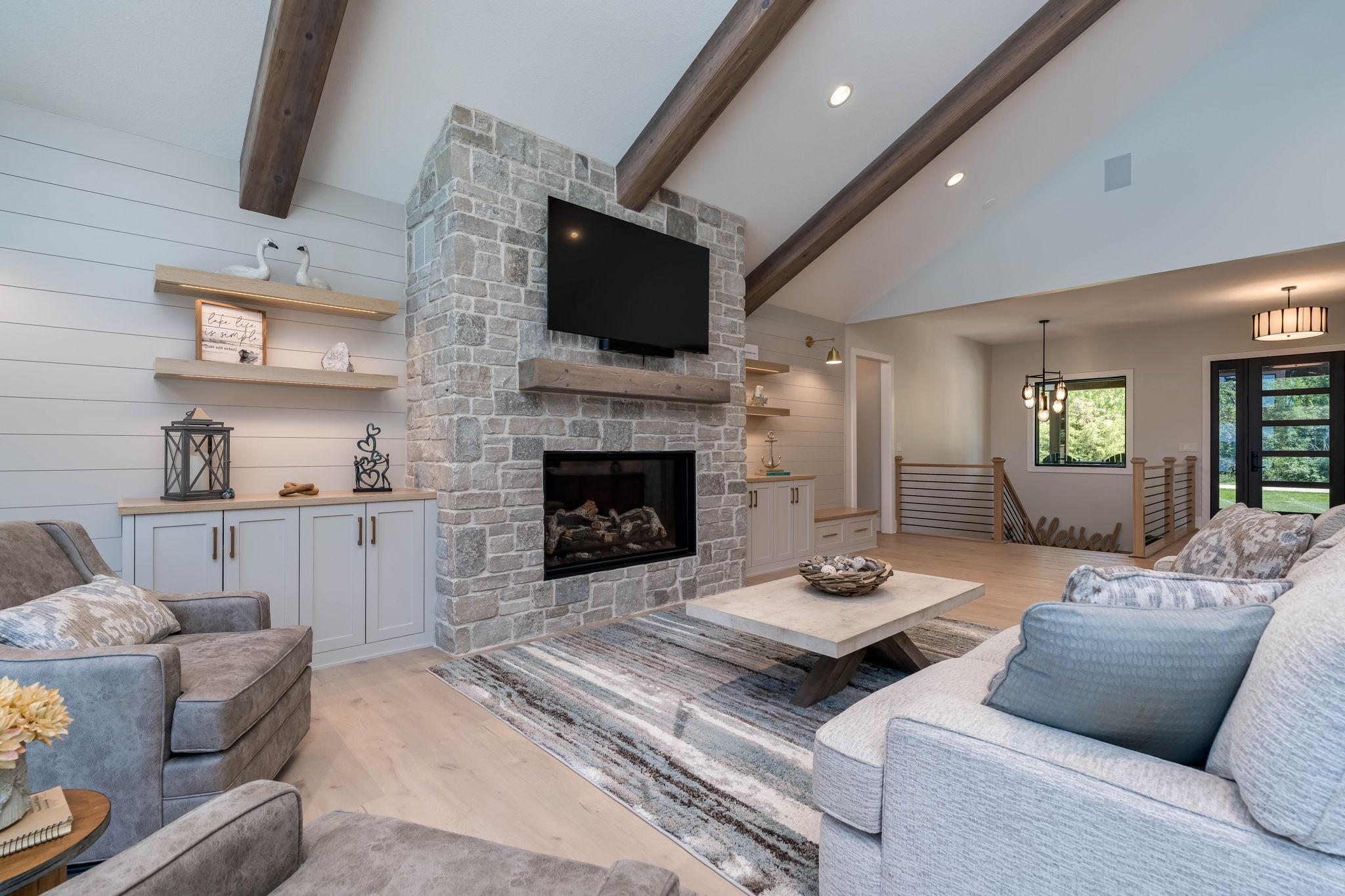 13-web-or-mls-29227-biehn-dr.jpg