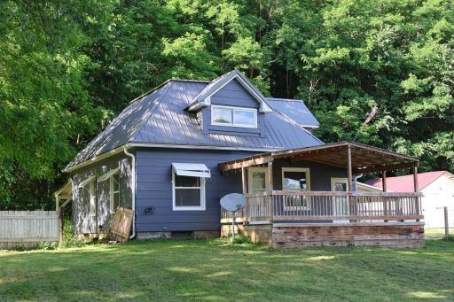 115 4th Avenue, Cashton, WI 54619