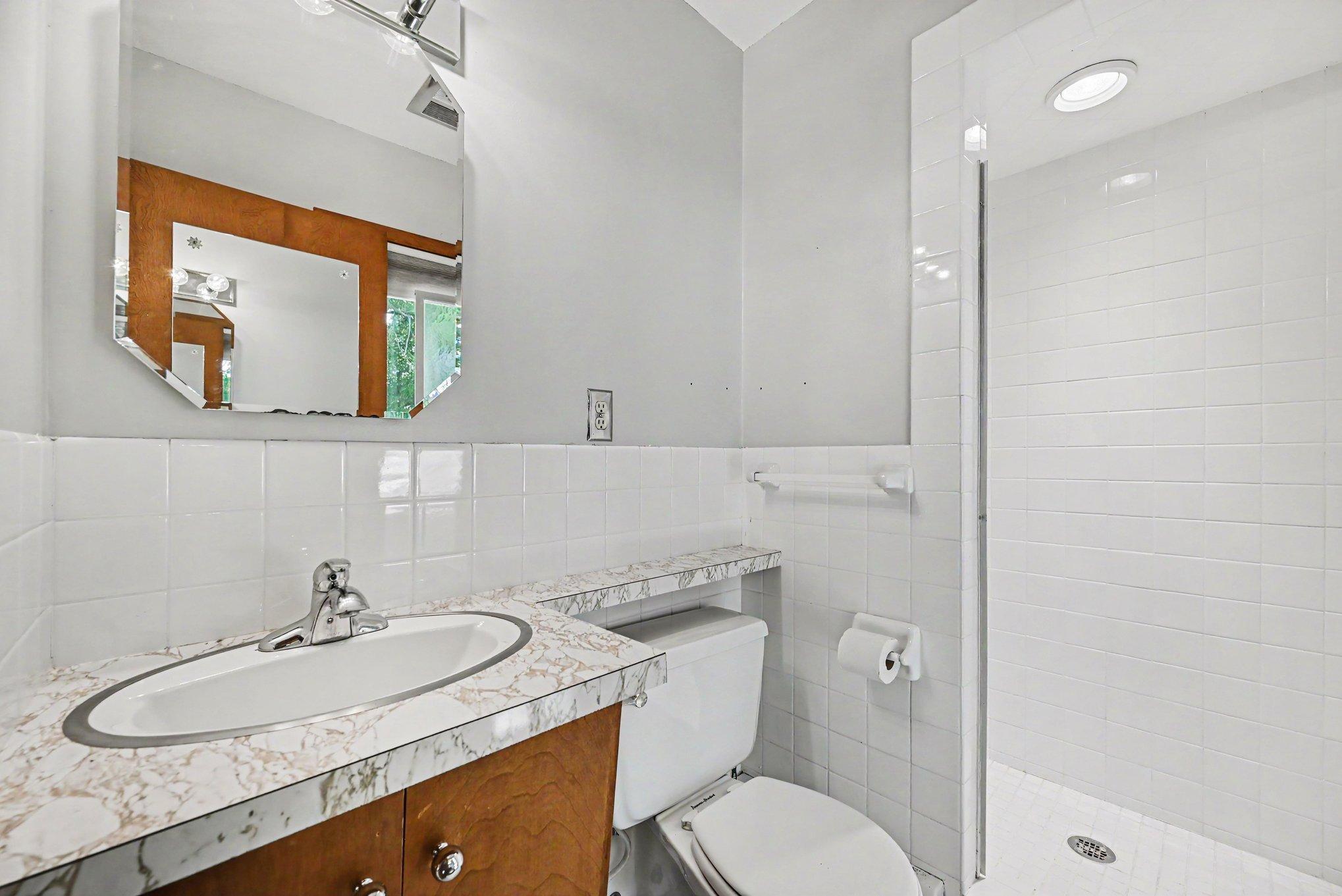 3/4 Primary Bath