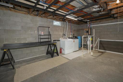 18-18-Lower Level.jpg