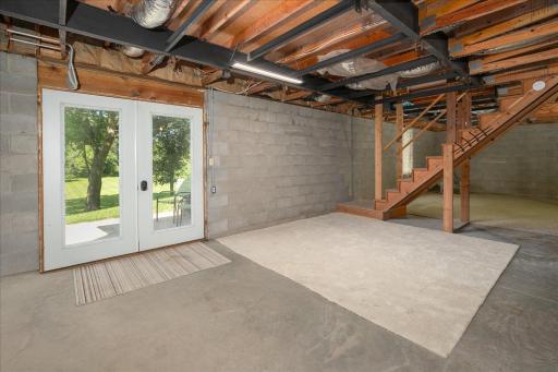 17-17-Lower Level.jpg