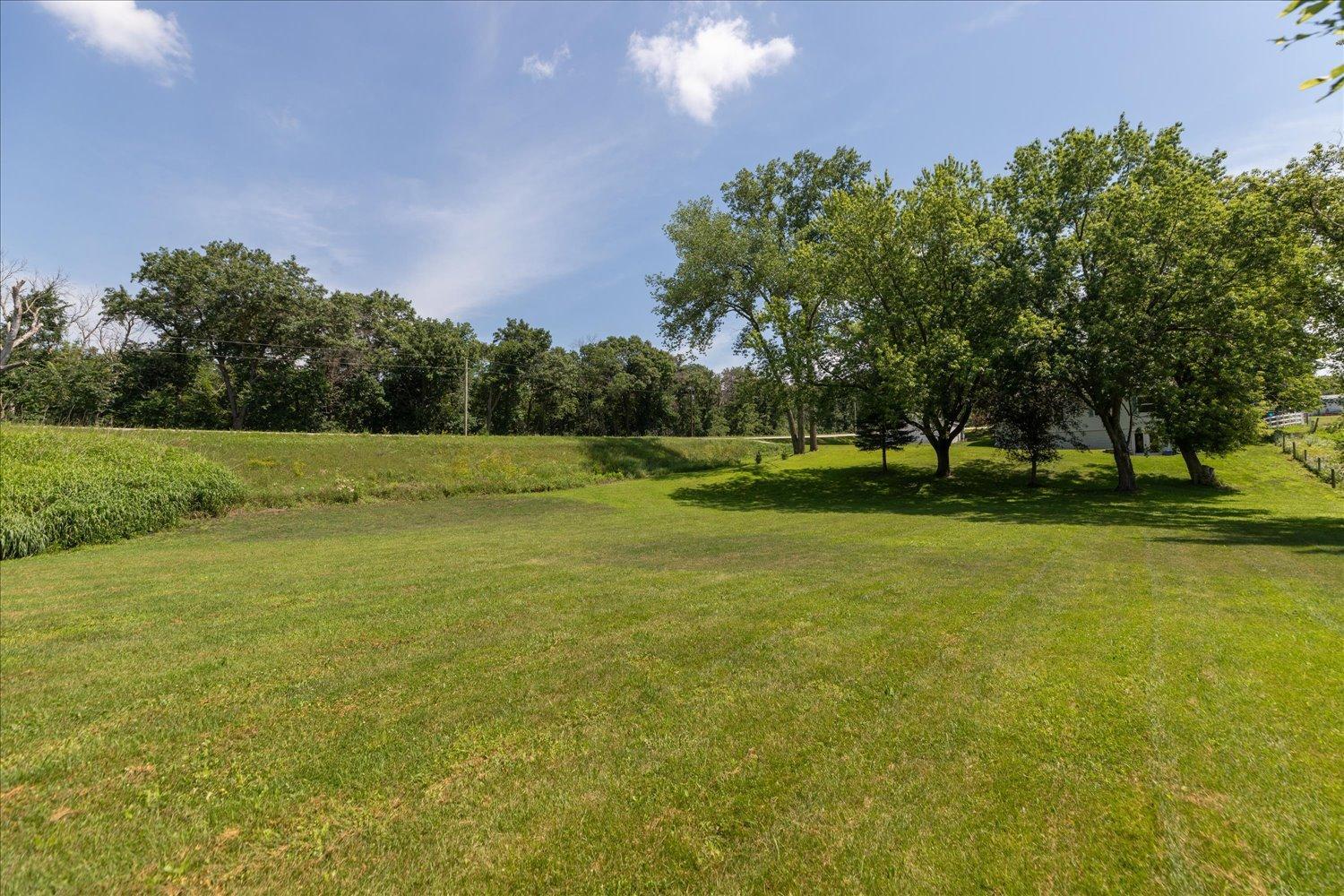 33-33-Acreage.jpg