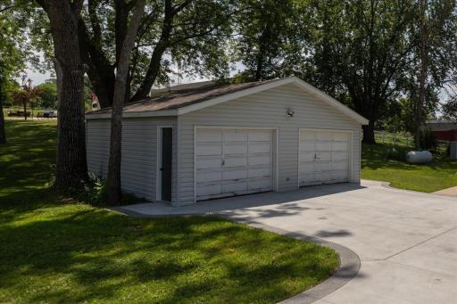 21-21-Garage.jpg