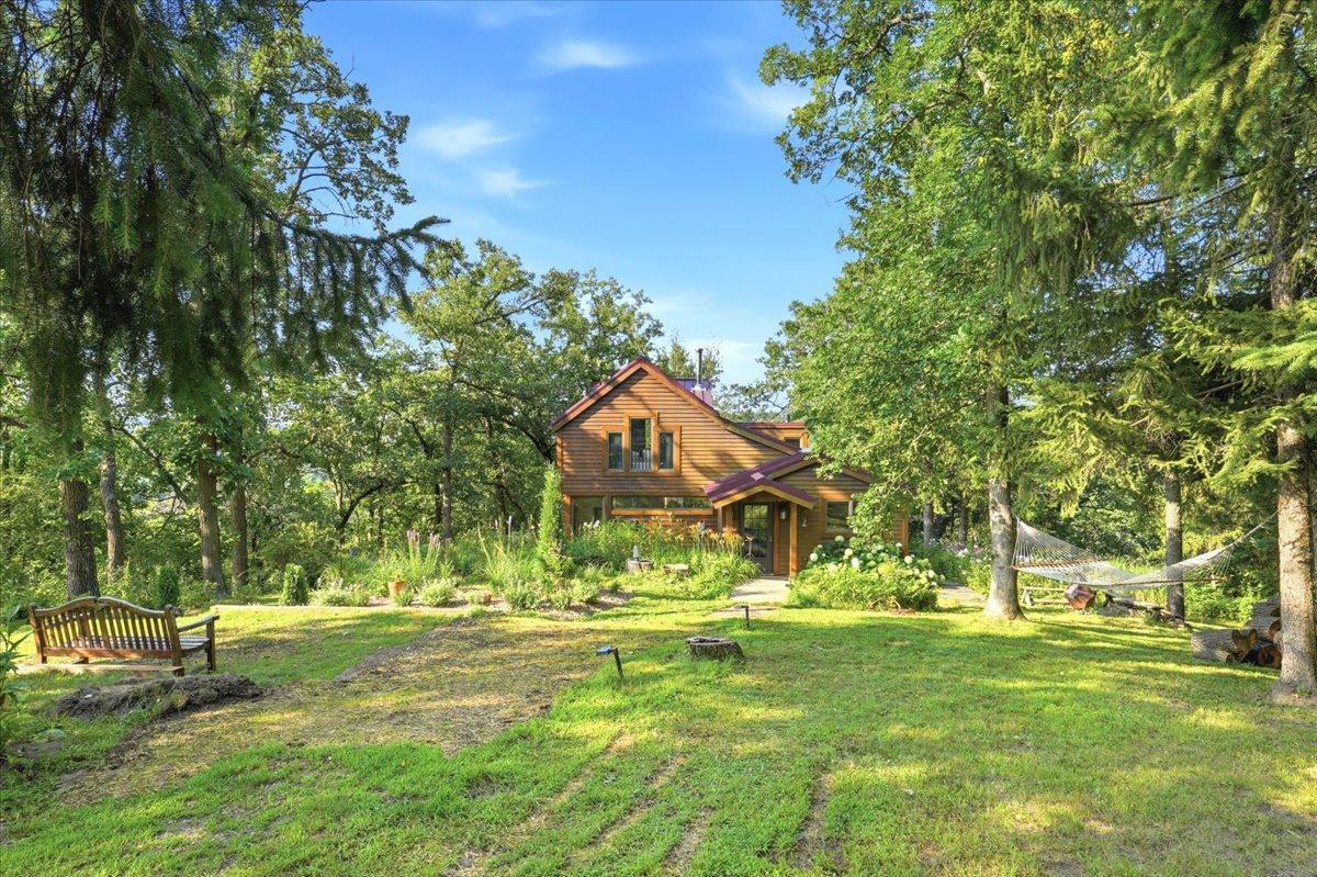 03-Front of Home.jpg