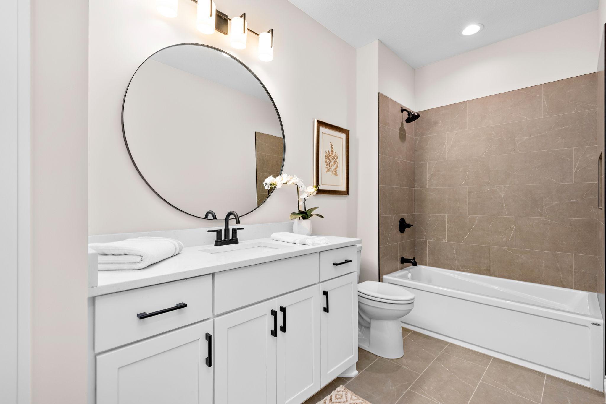 Main Floor Full Bath