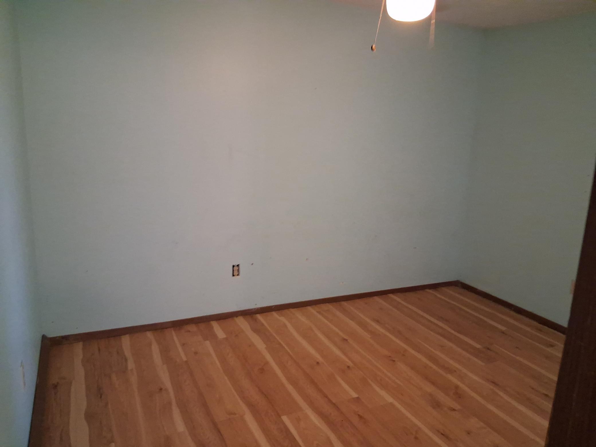 bedroom1.jpg