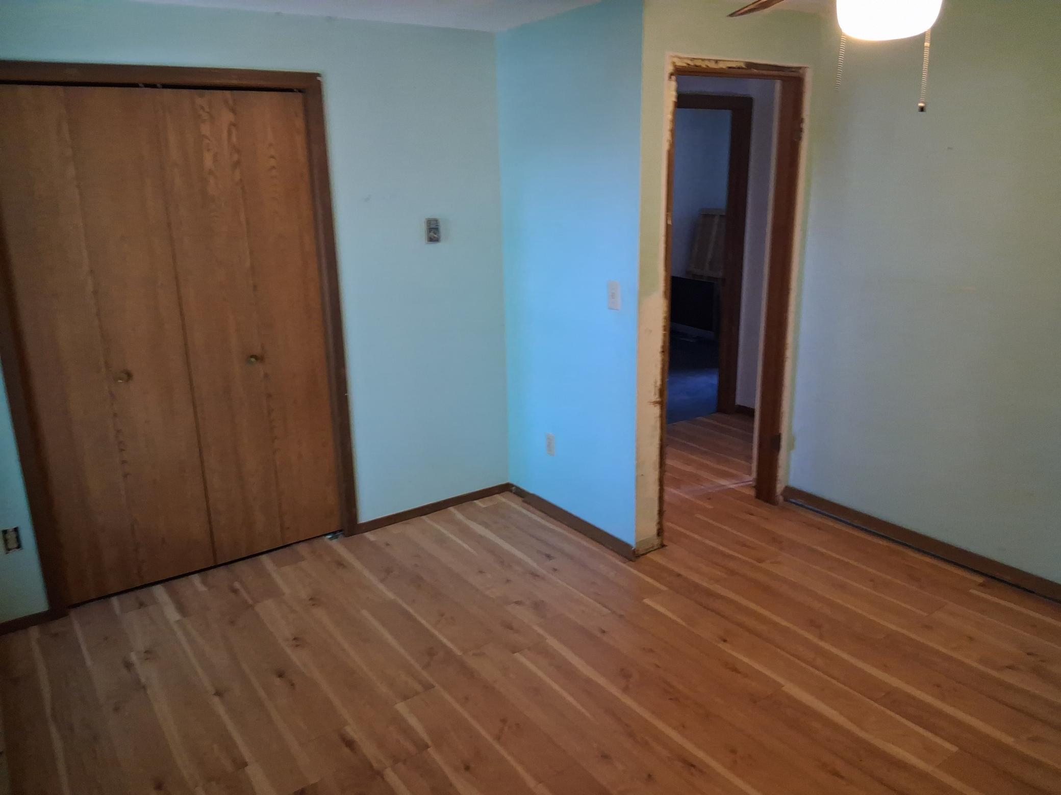 bedroom2.jpg