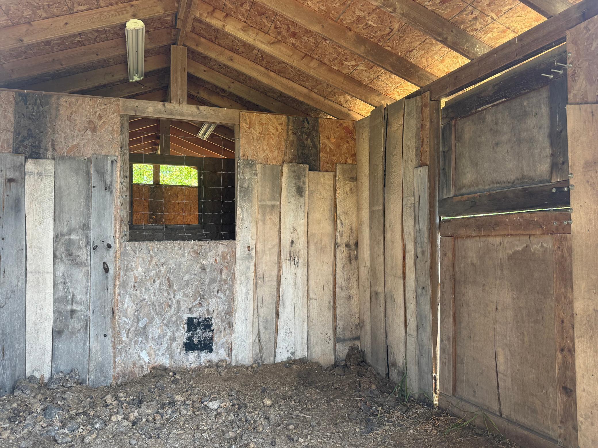 Stall 1 Interior