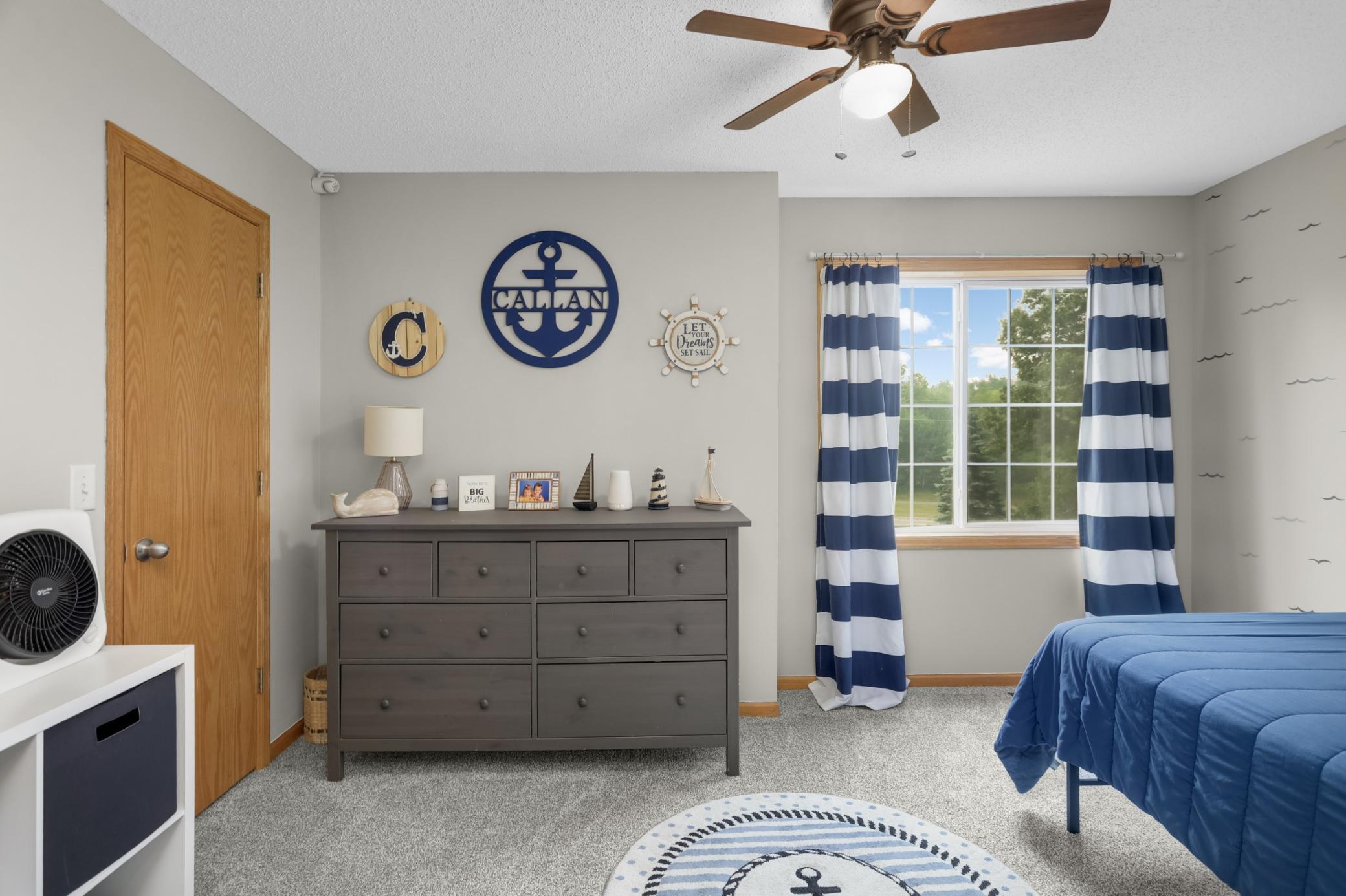 Upper level bedroom 2