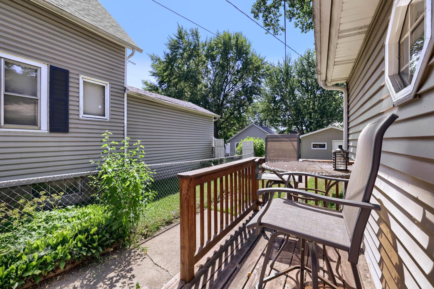 1129 2nd st. - Web Quality - 003 - 03 Exterior Front.jpg