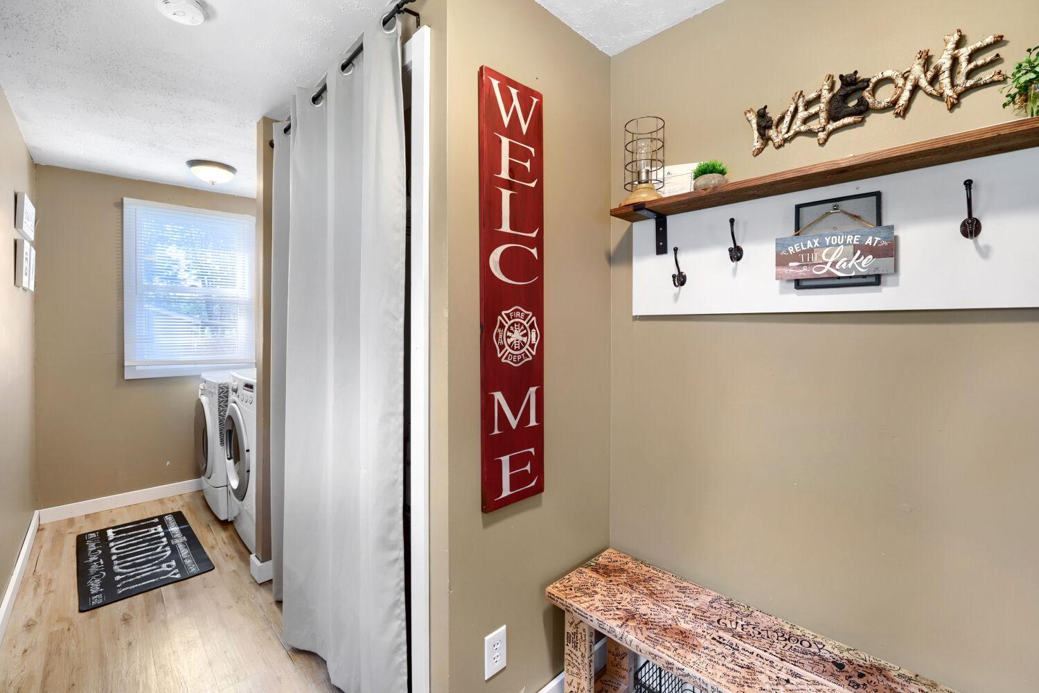 1129 2nd st. - Web Quality - 014 - 14 Laundry Room.jpg