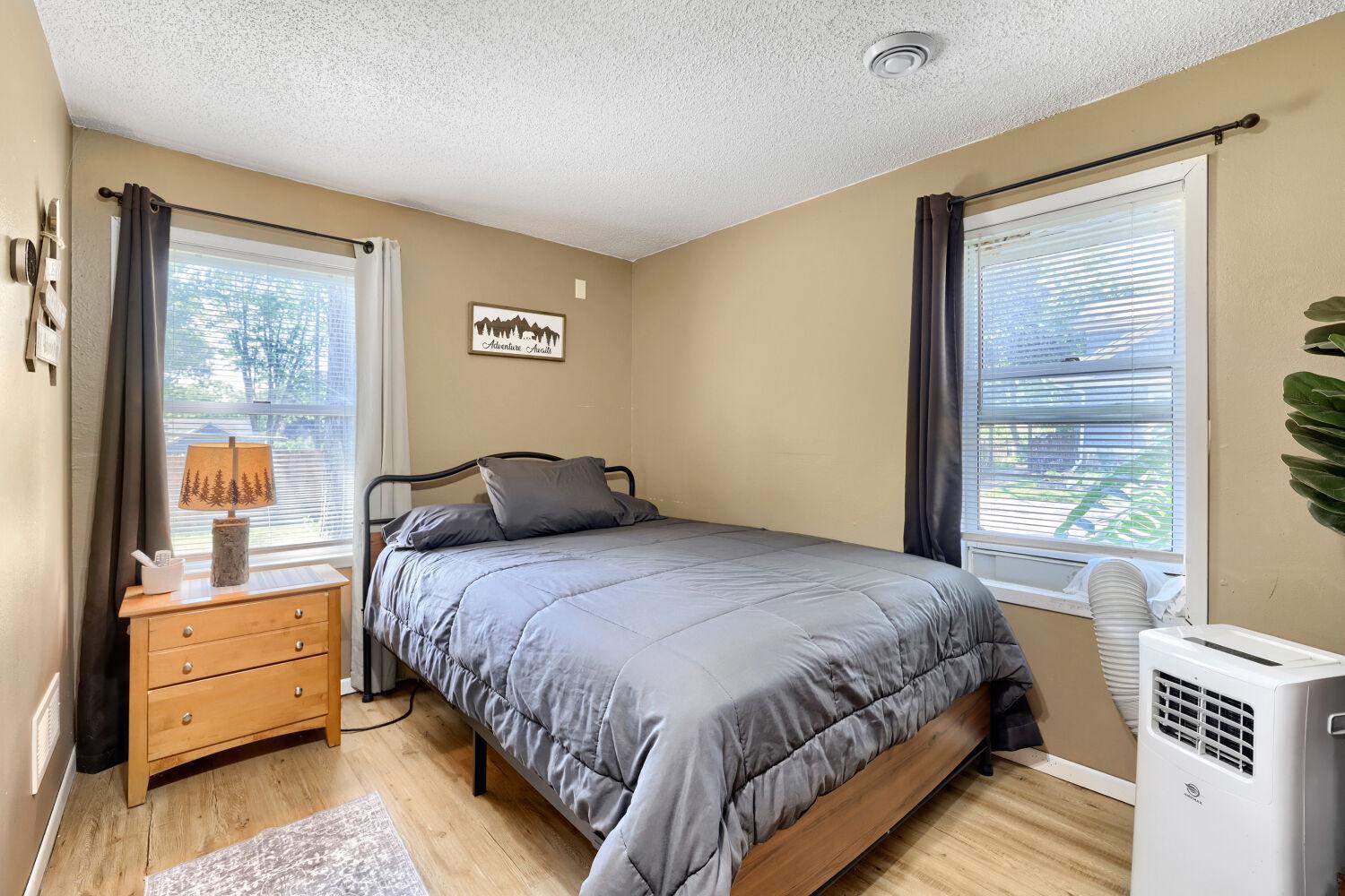 1129 2nd st. - Web Quality - 010 - 10 Primary Bedroom.jpg