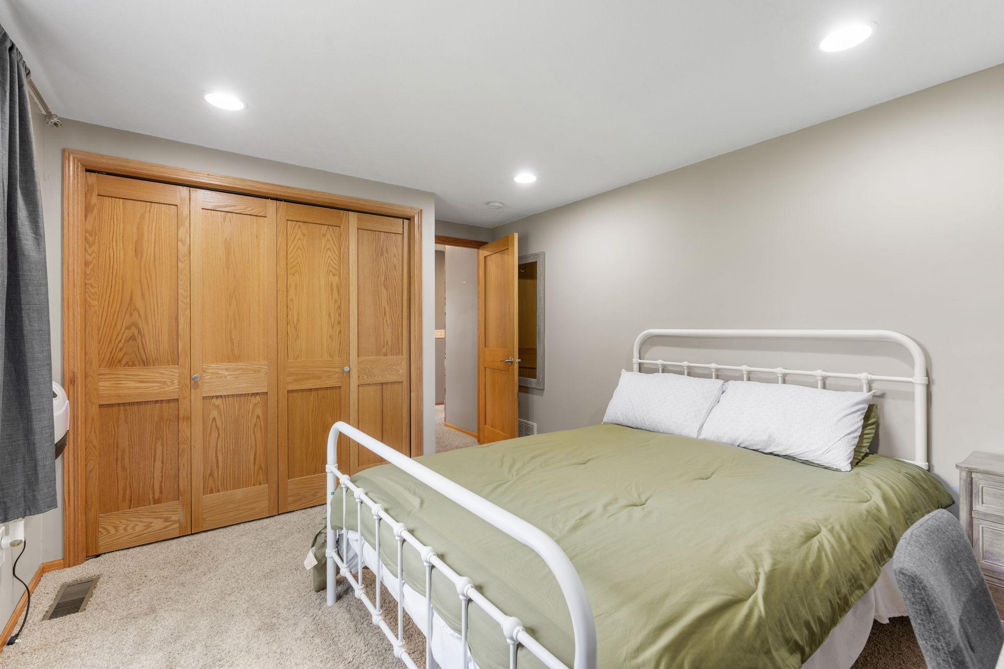 66-web-or-mls-5741 145th Ct NW-74.jpg
