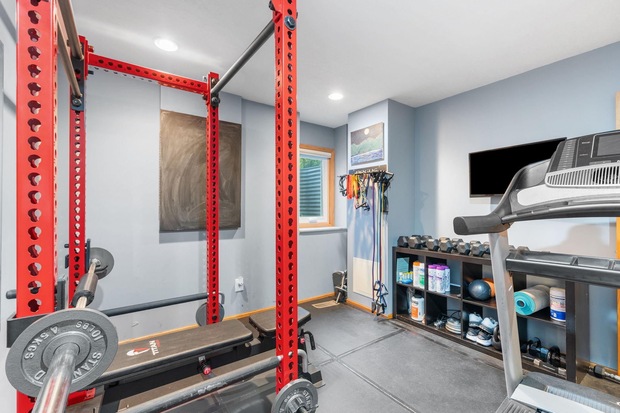 81-web-or-mls-5741 145th Ct NW-79.jpg