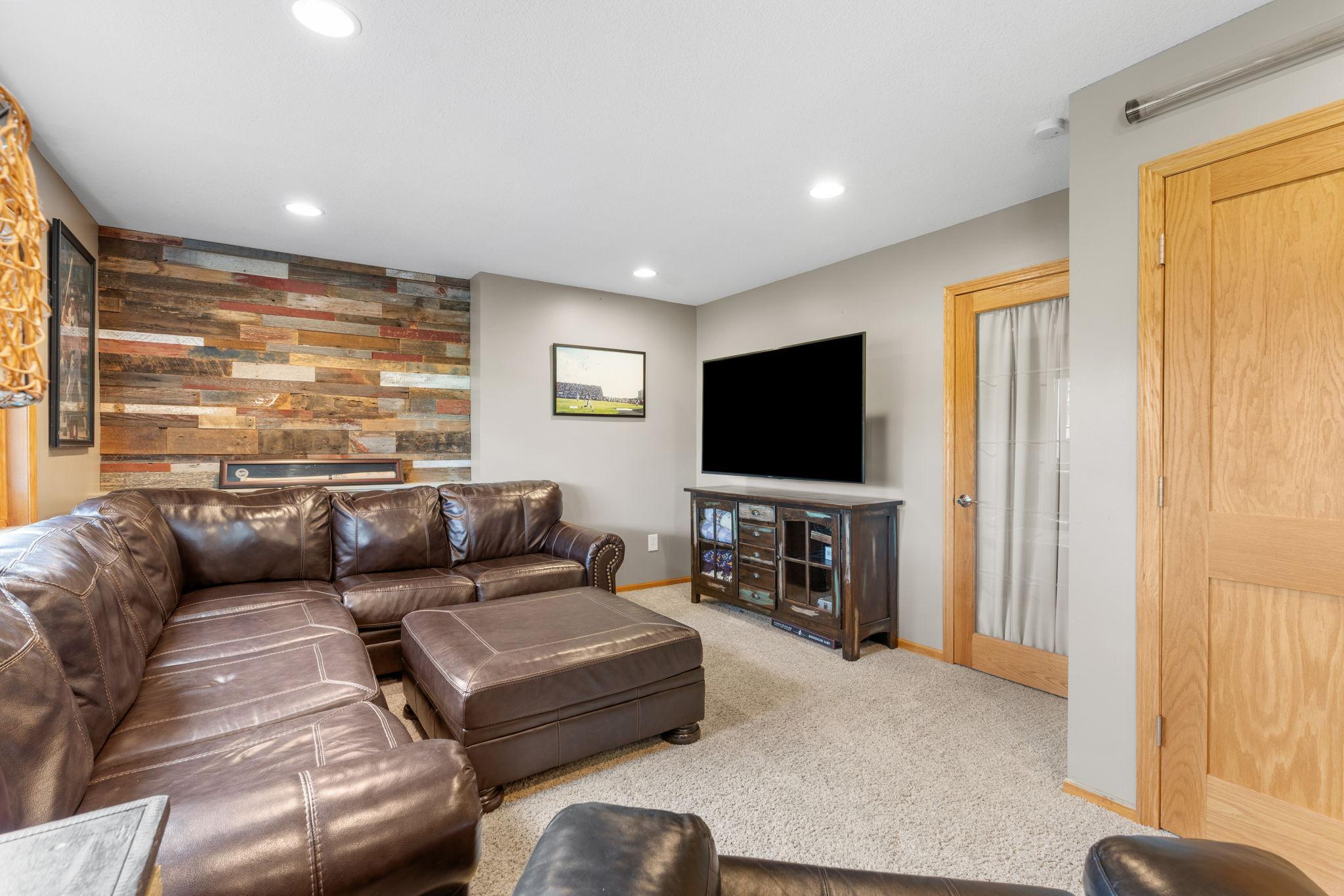 62-web-or-mls-5741 145th Ct NW-72.jpg