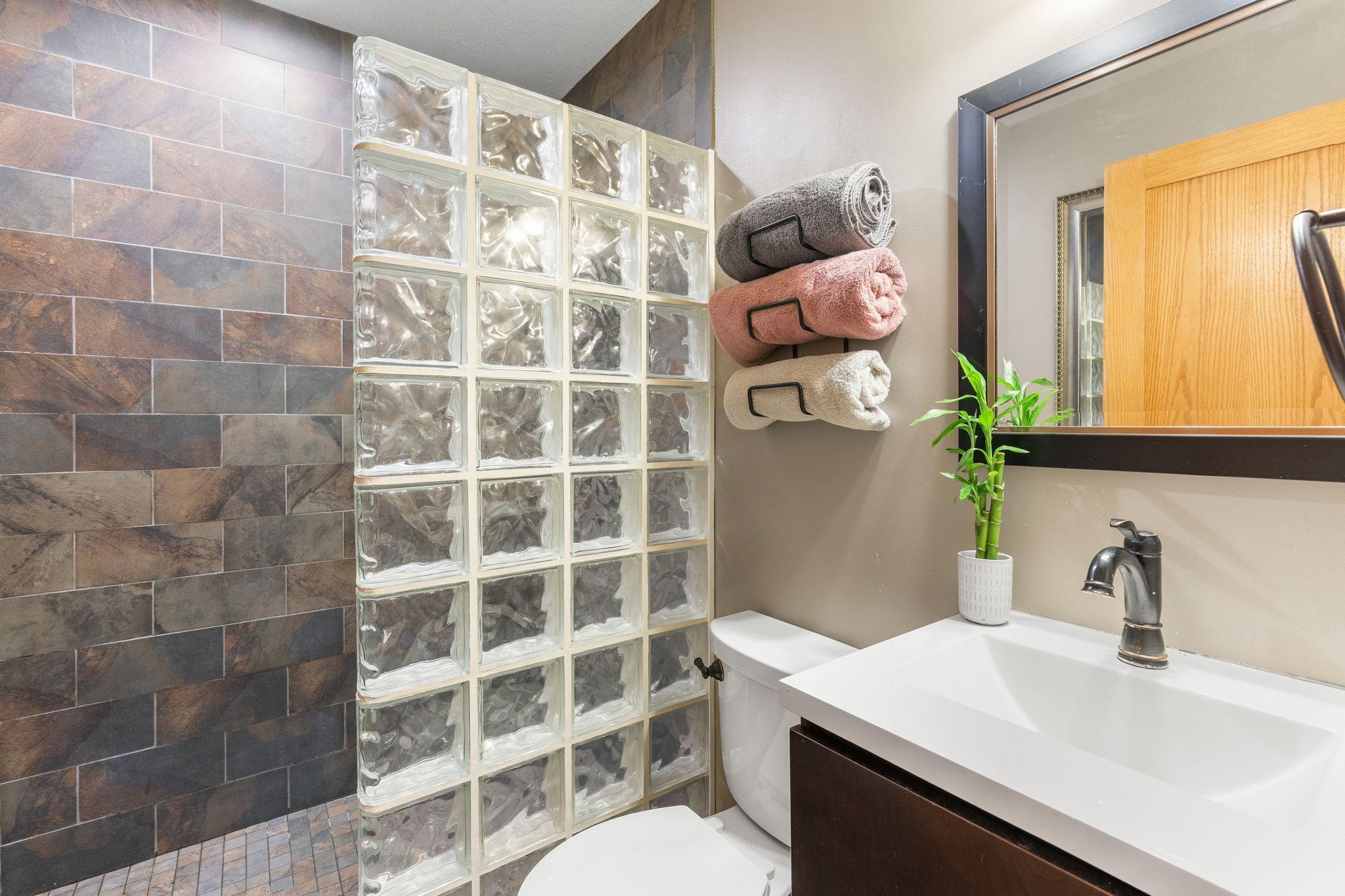 72-web-or-mls-5741 145th Ct NW-75.jpg