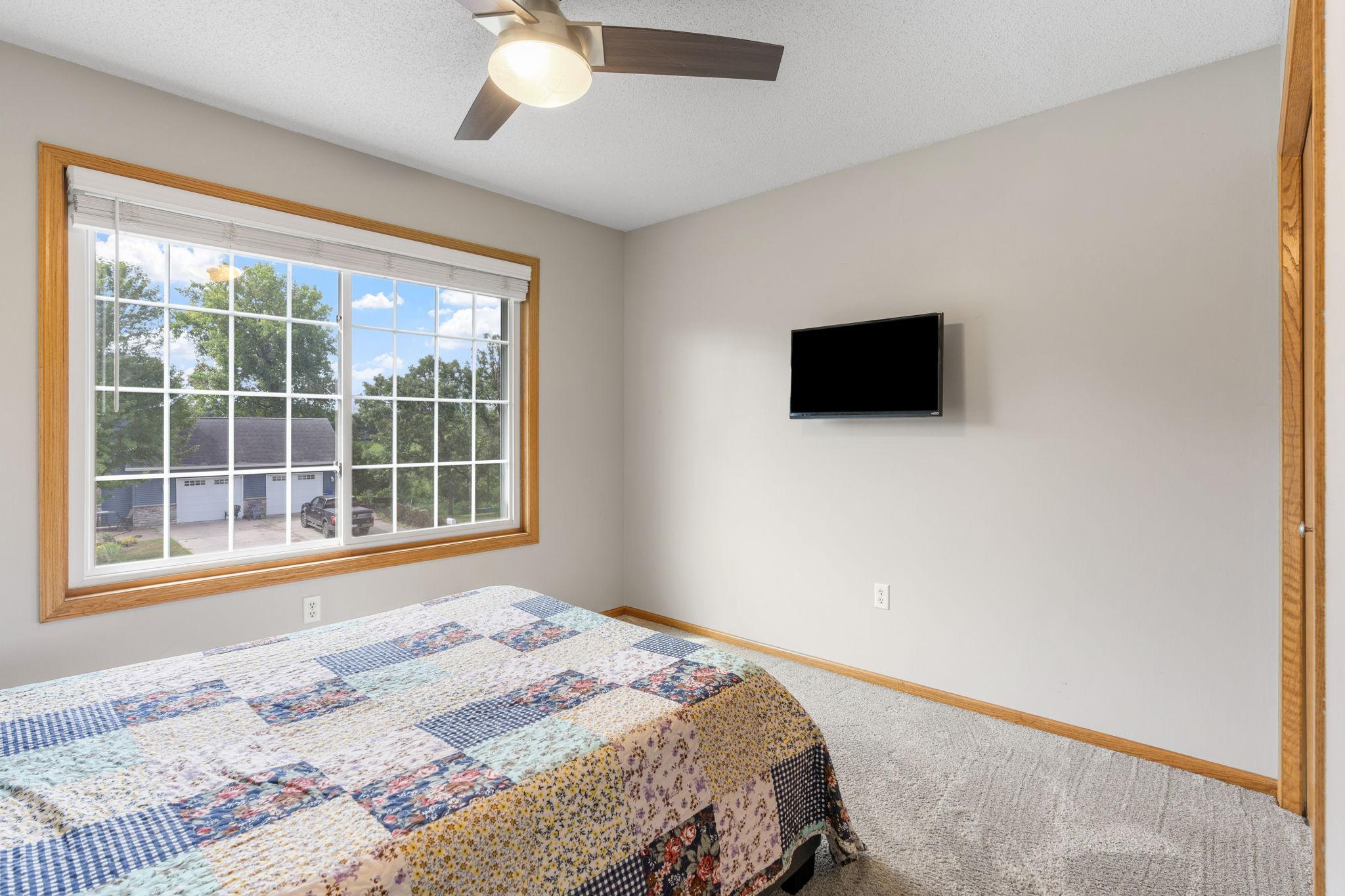 60-web-or-mls-5741 145th Ct NW-63.jpg