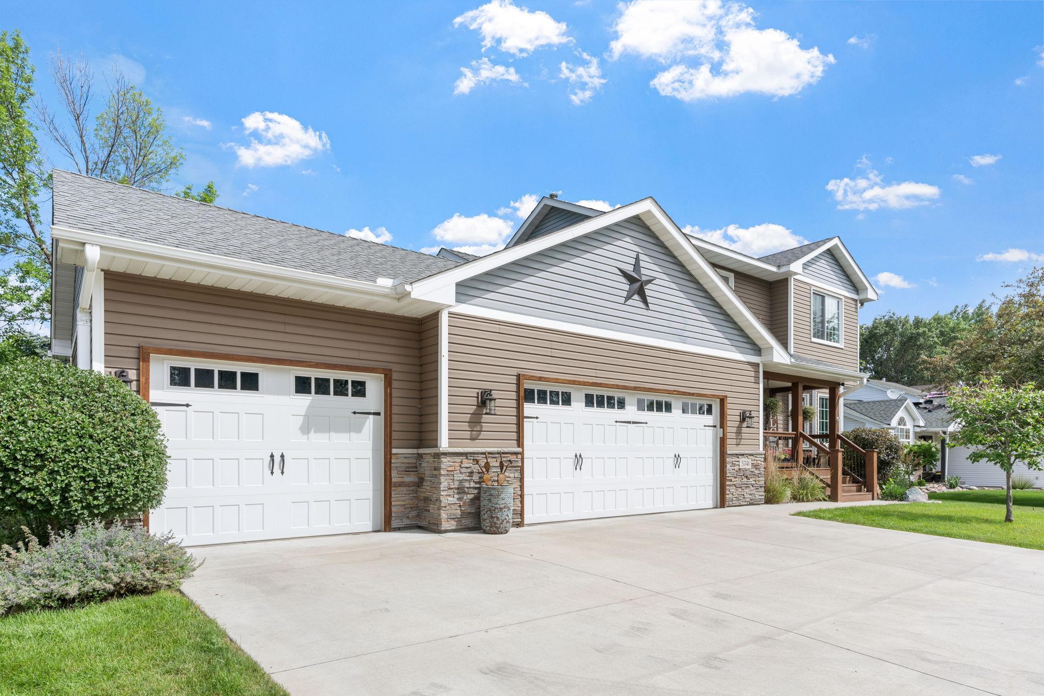 4-web-or-mls-5741 145th Ct NW-4.jpg