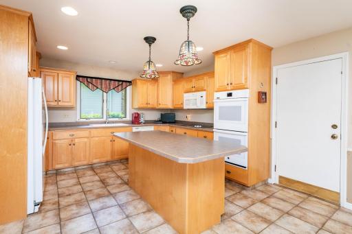 2474 W Country Club Drive S, Fargo, ND 58103