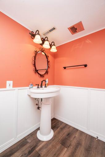 2474 W Country Club Drive S, Fargo, ND 58103