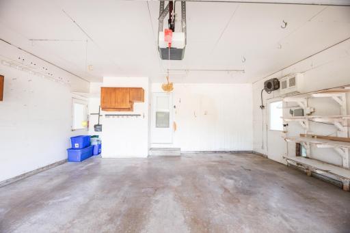 2474 W Country Club Drive S, Fargo, ND 58103