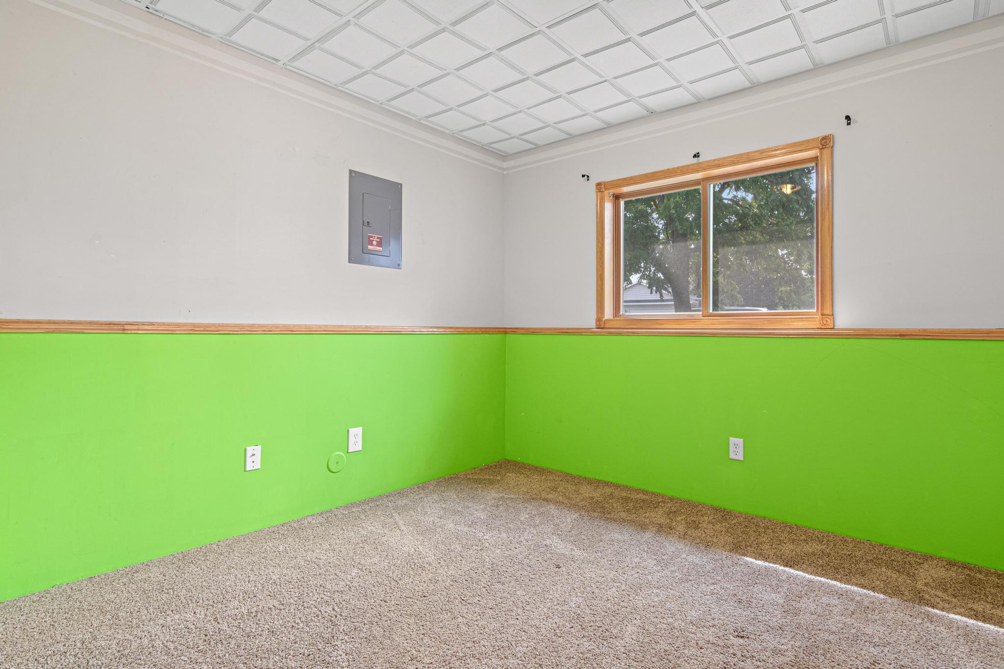 Lower level bedroom #1