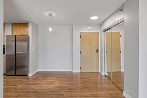 2room2.jpg