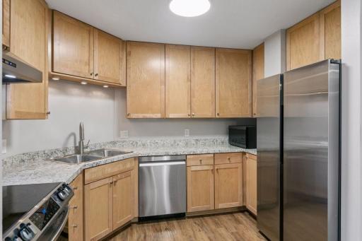5kitchen2.jpg