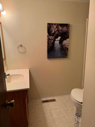 1010 Foothills Circle, Albert Lea, MN 56007