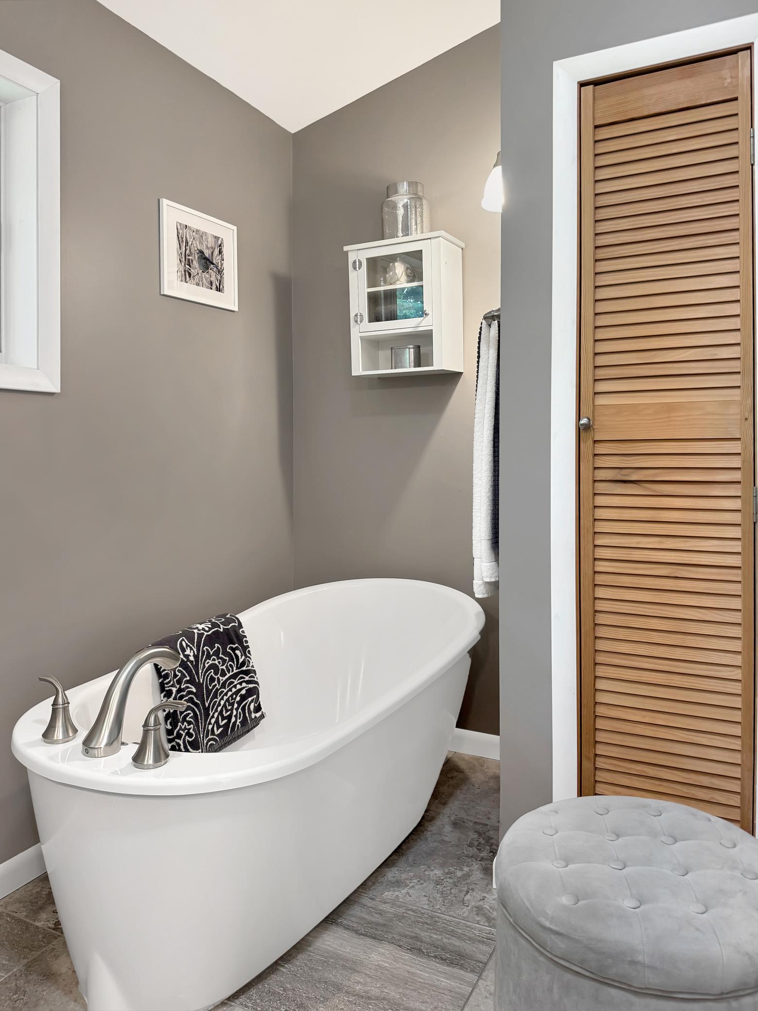 Primary bath