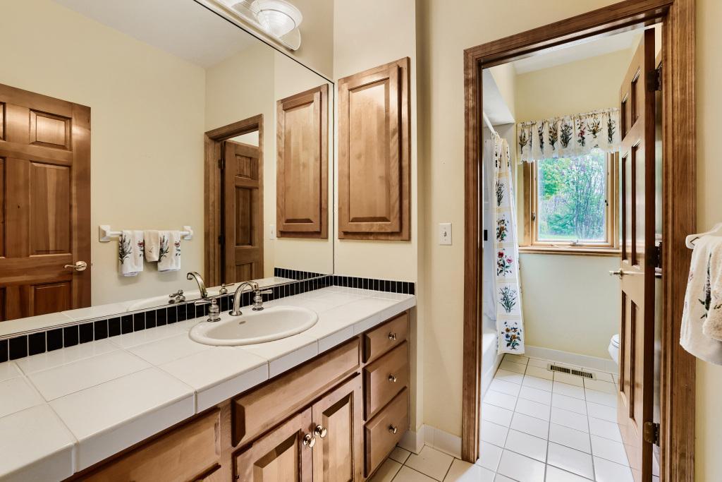LL Bathroom