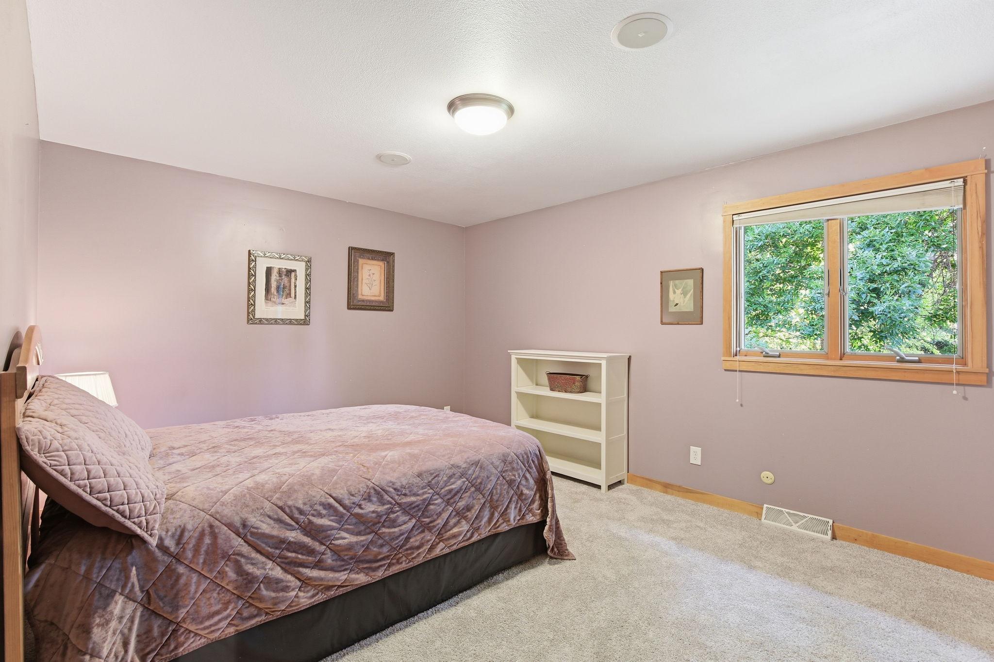 1400 Lia DR Primary Bedroom