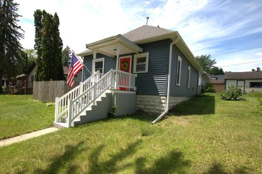 2 BEDROOM 1 1/2 BATH HOME COMPLETELY RENOVATED