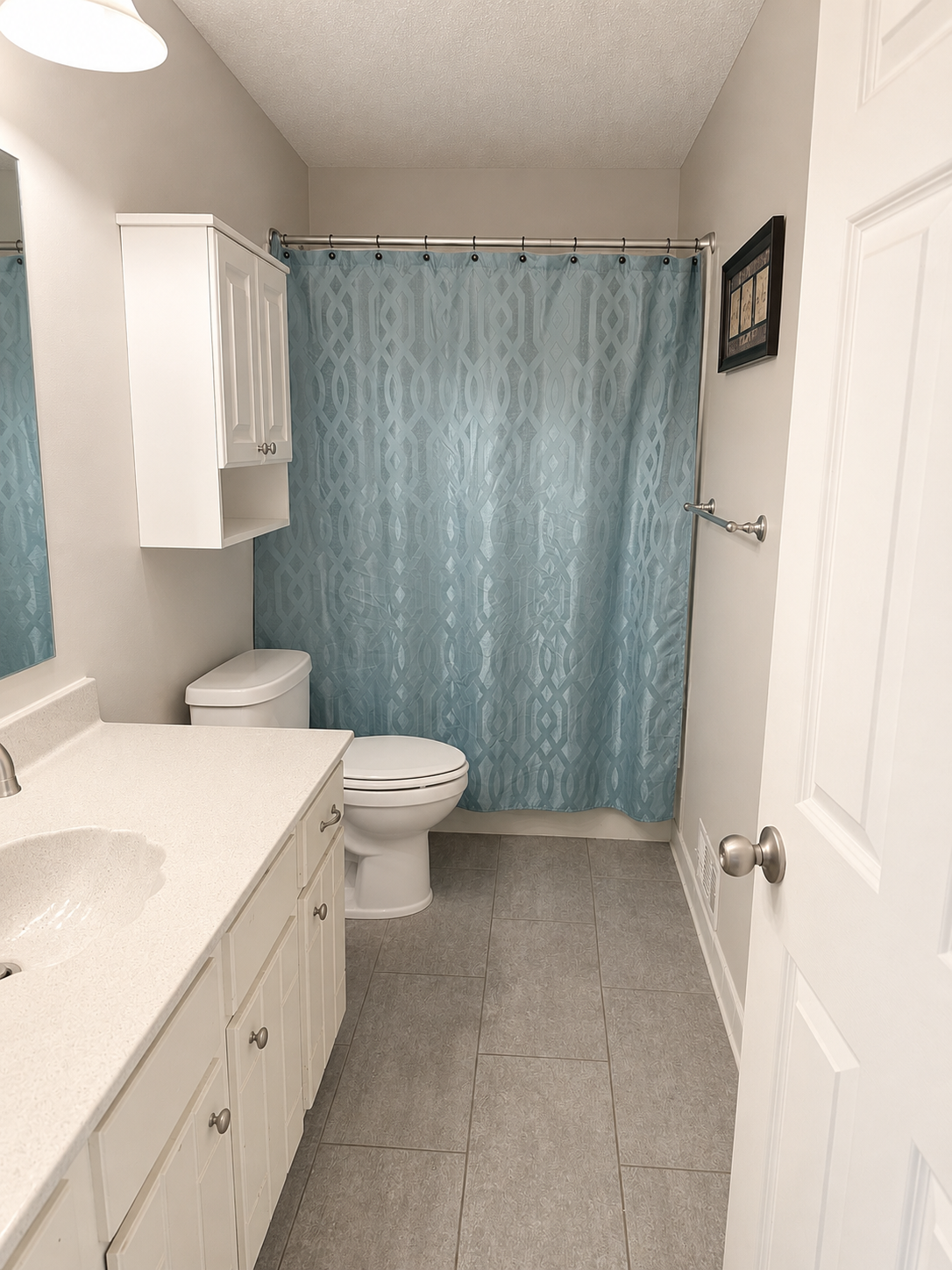 Pass through upper level bath