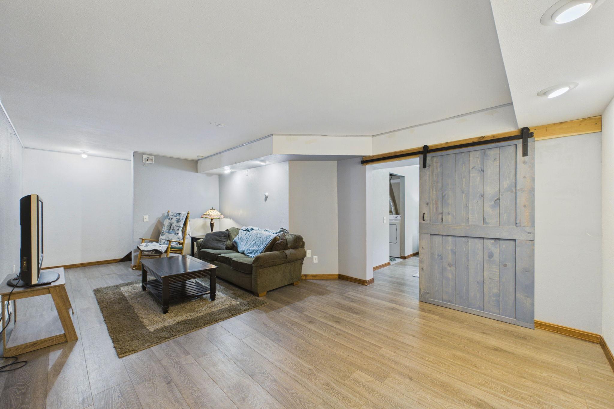 LL family room 2