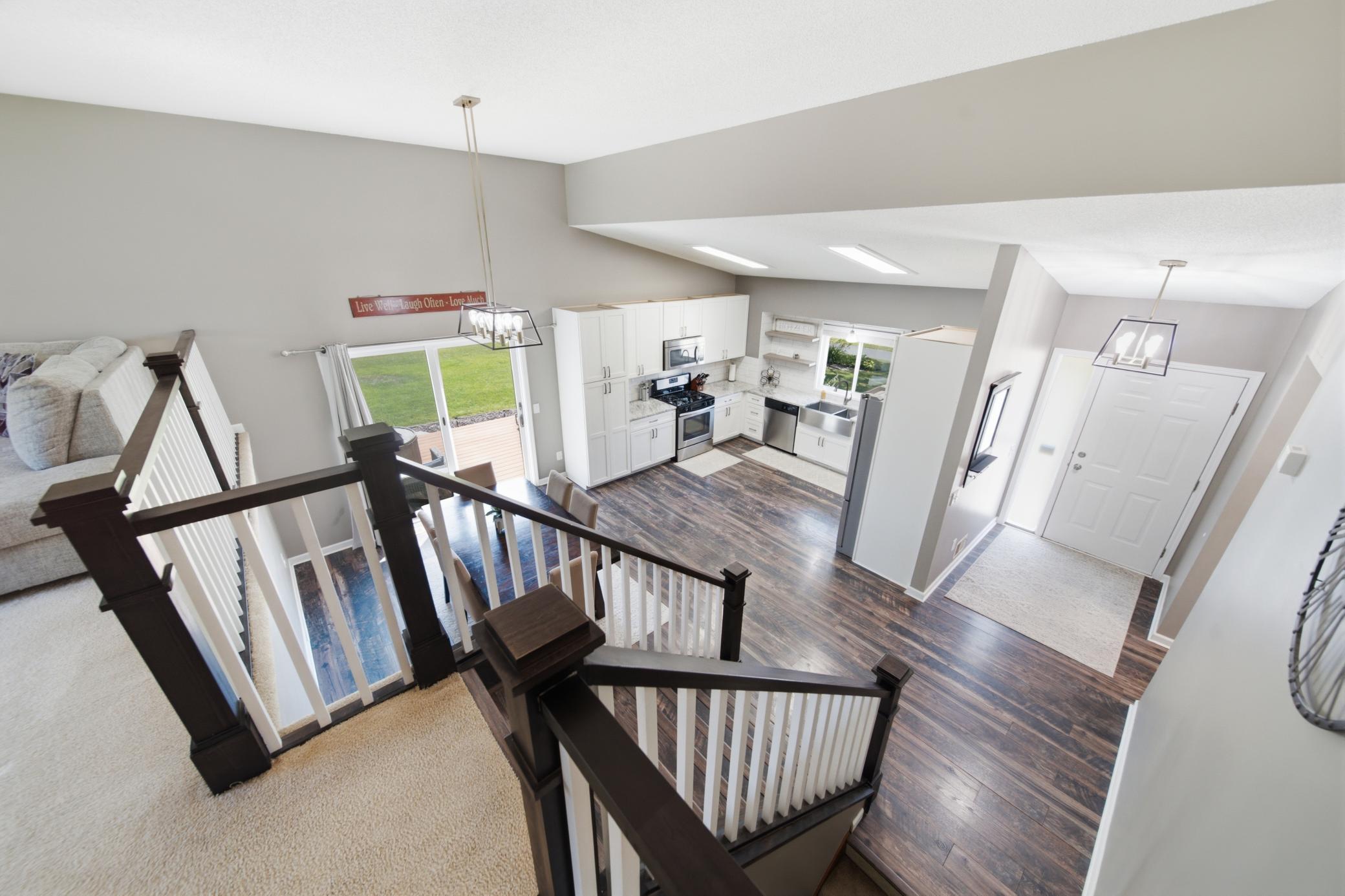 Overview of kitchen/dining