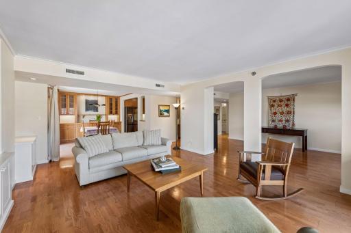 1225 Lasalle Avenue, 1307, Minneapolis, MN 55403