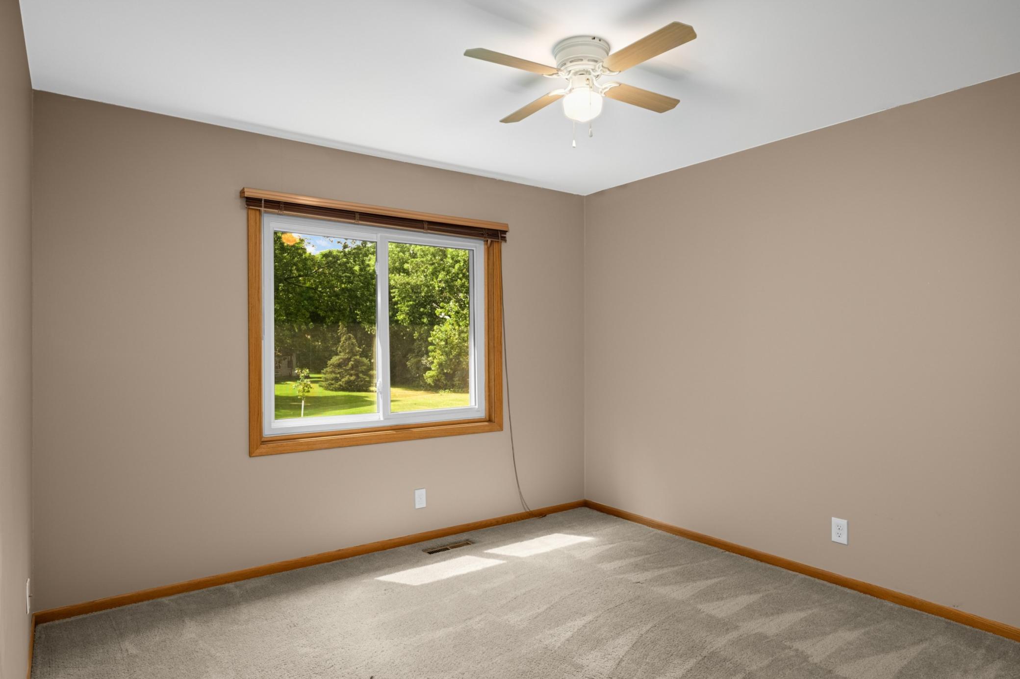 2nd bedroom