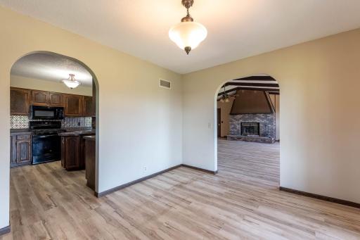 33385 Sibley Heights Lane, Le Sueur, MN 56058