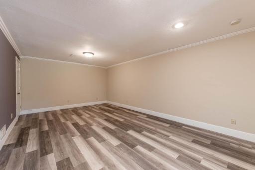 33385 Sibley Heights Lane, Le Sueur, MN 56058