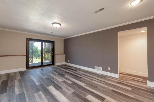 33385 Sibley Heights Lane, Le Sueur, MN 56058