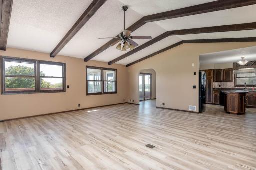 33385 Sibley Heights Lane, Le Sueur, MN 56058